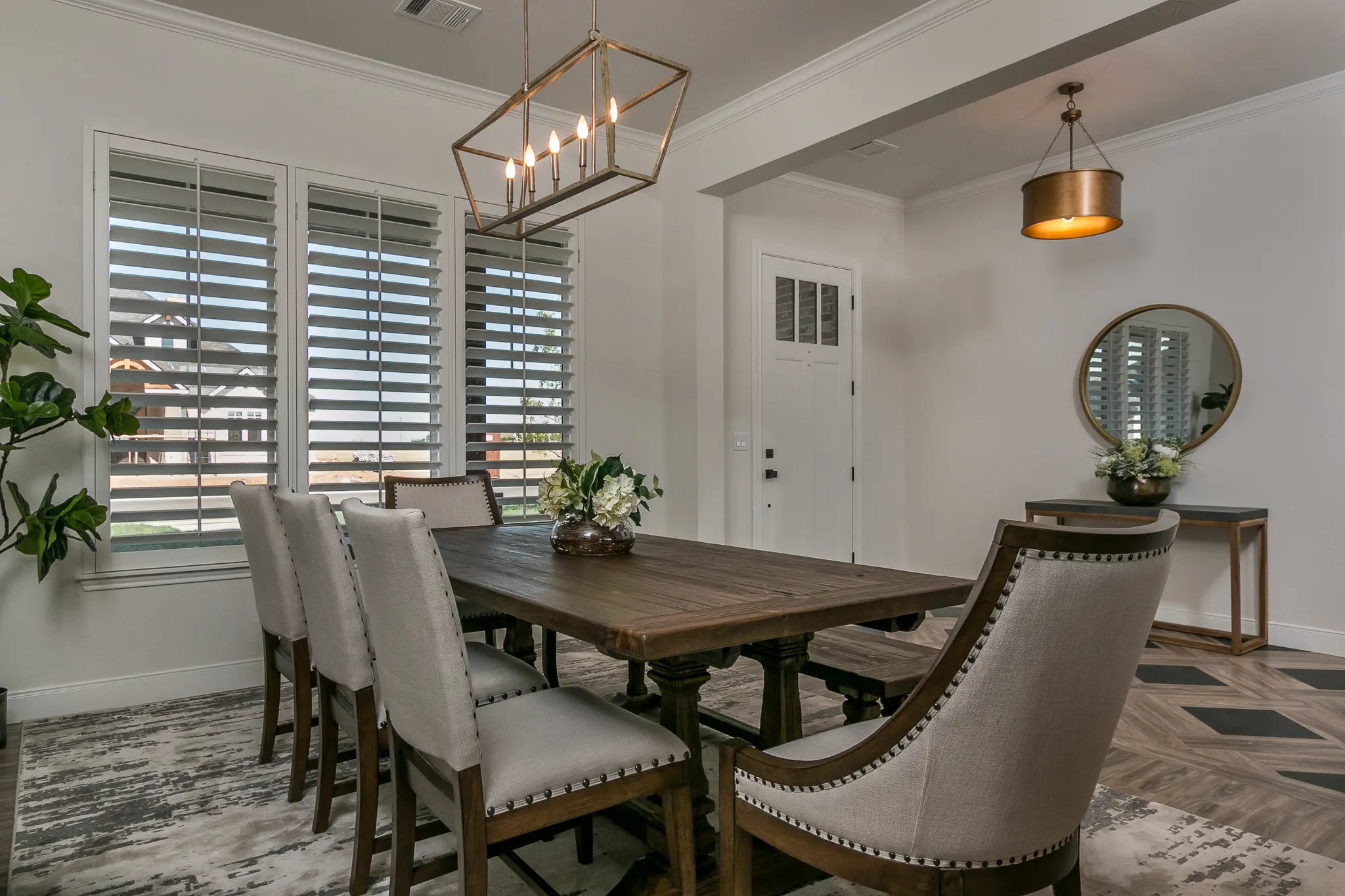 1690-2 - Interior Photo 8