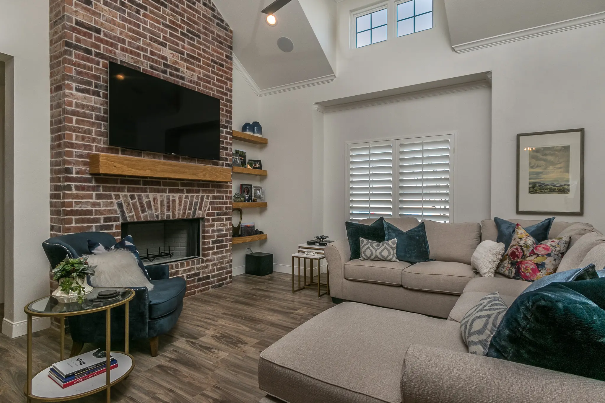 1690-2 - Interior Photo 14