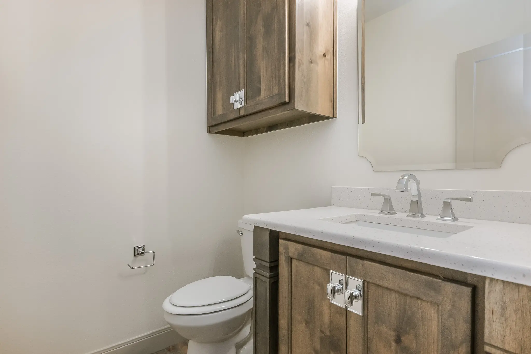 1911 - Interior Photo 20