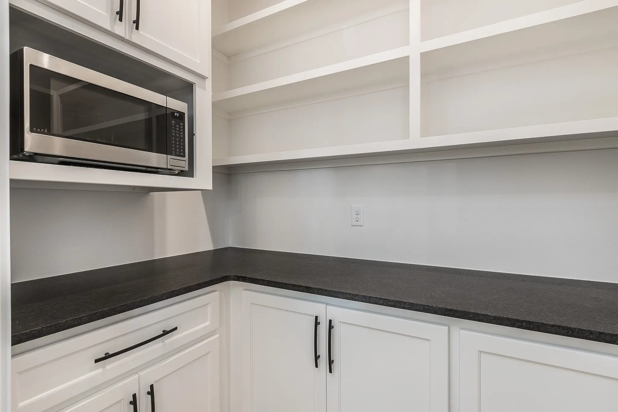 2111 - Interior Photo 20