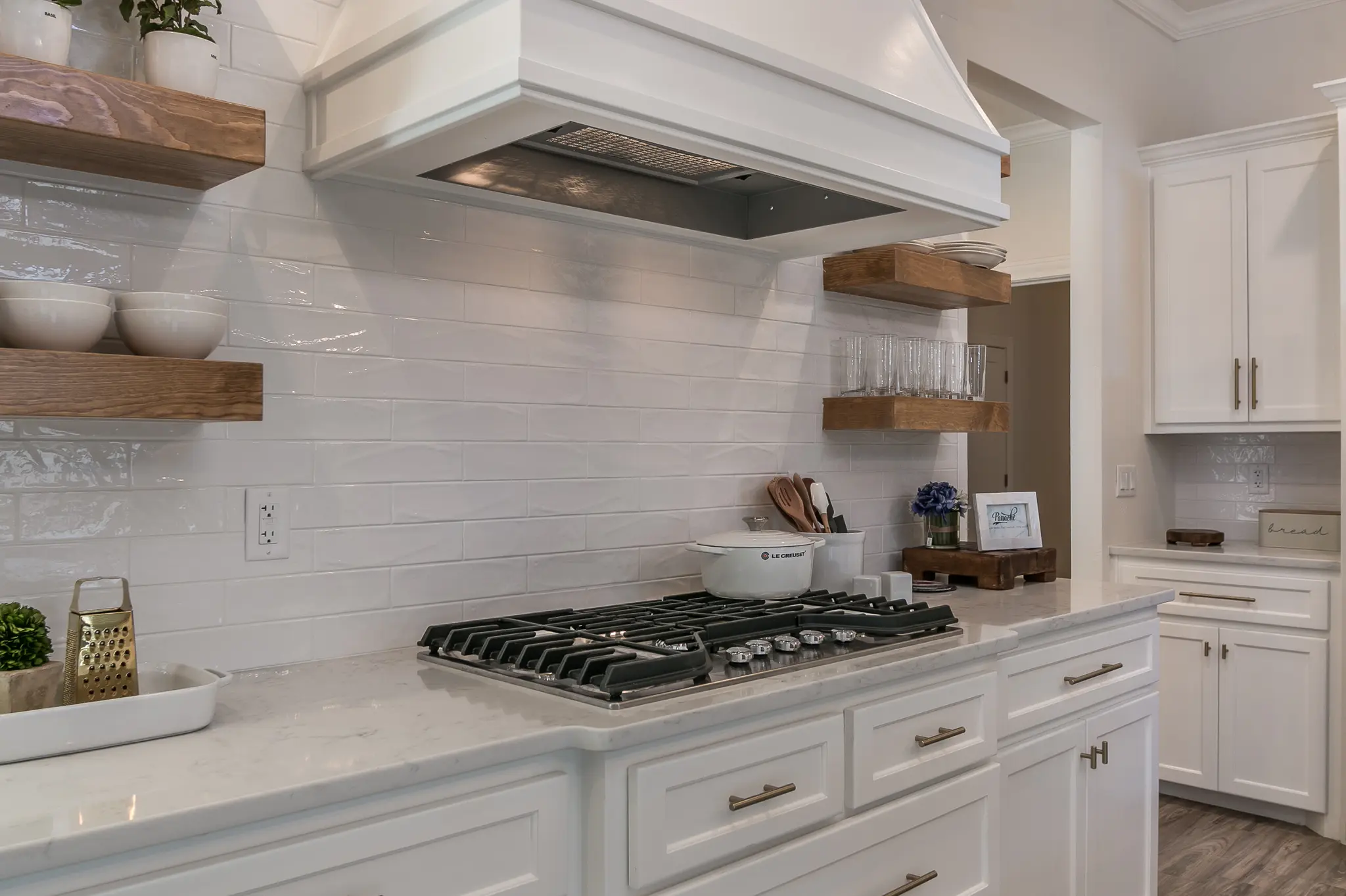 1690-2 - Interior Photo 20