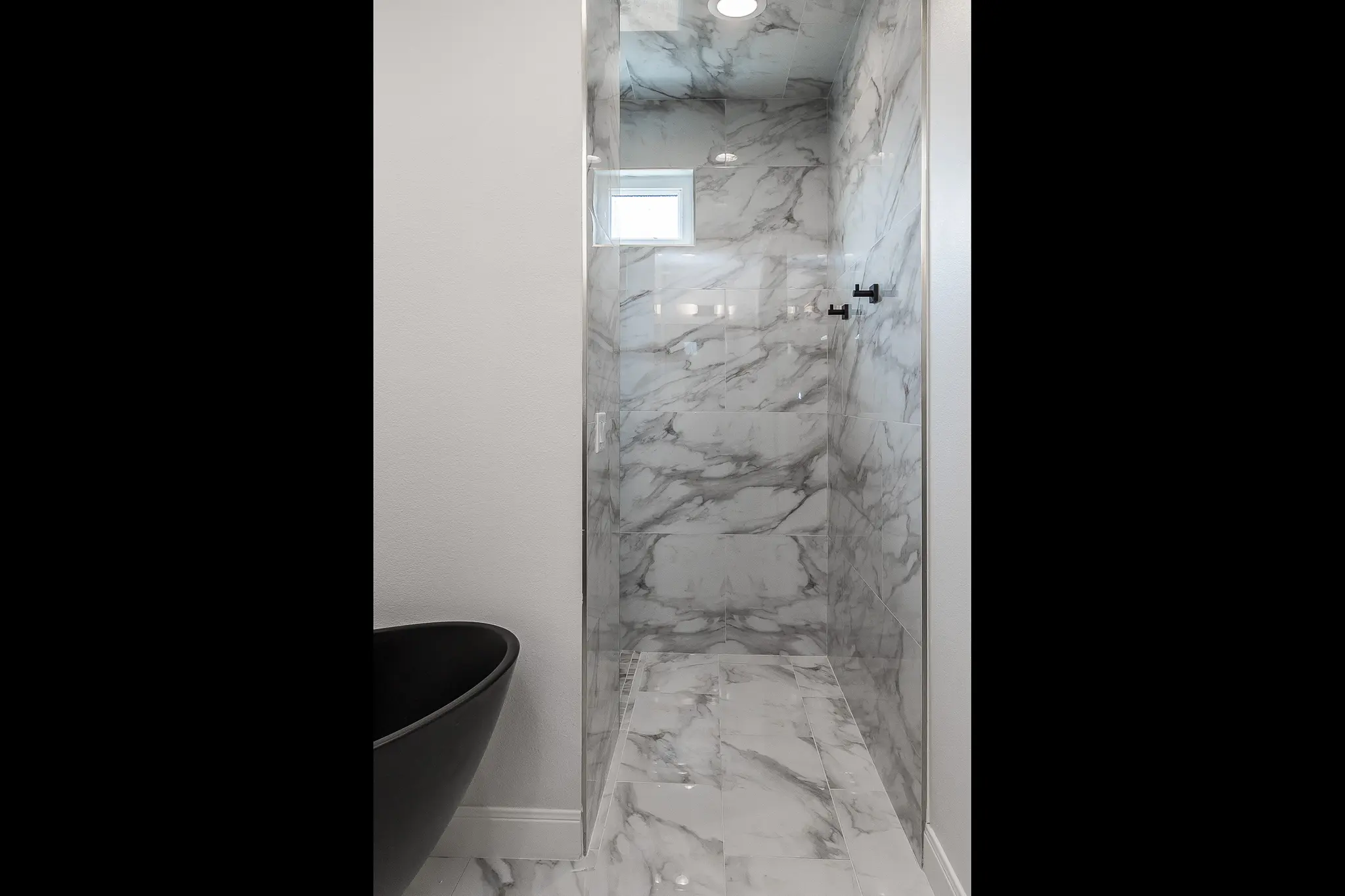 2111 - Interior Photo 26