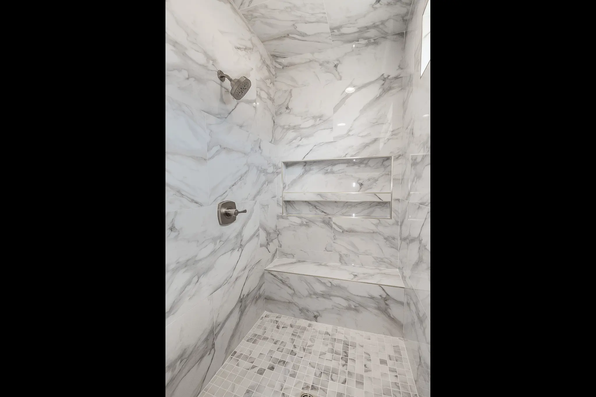 2111 - Interior Photo 27