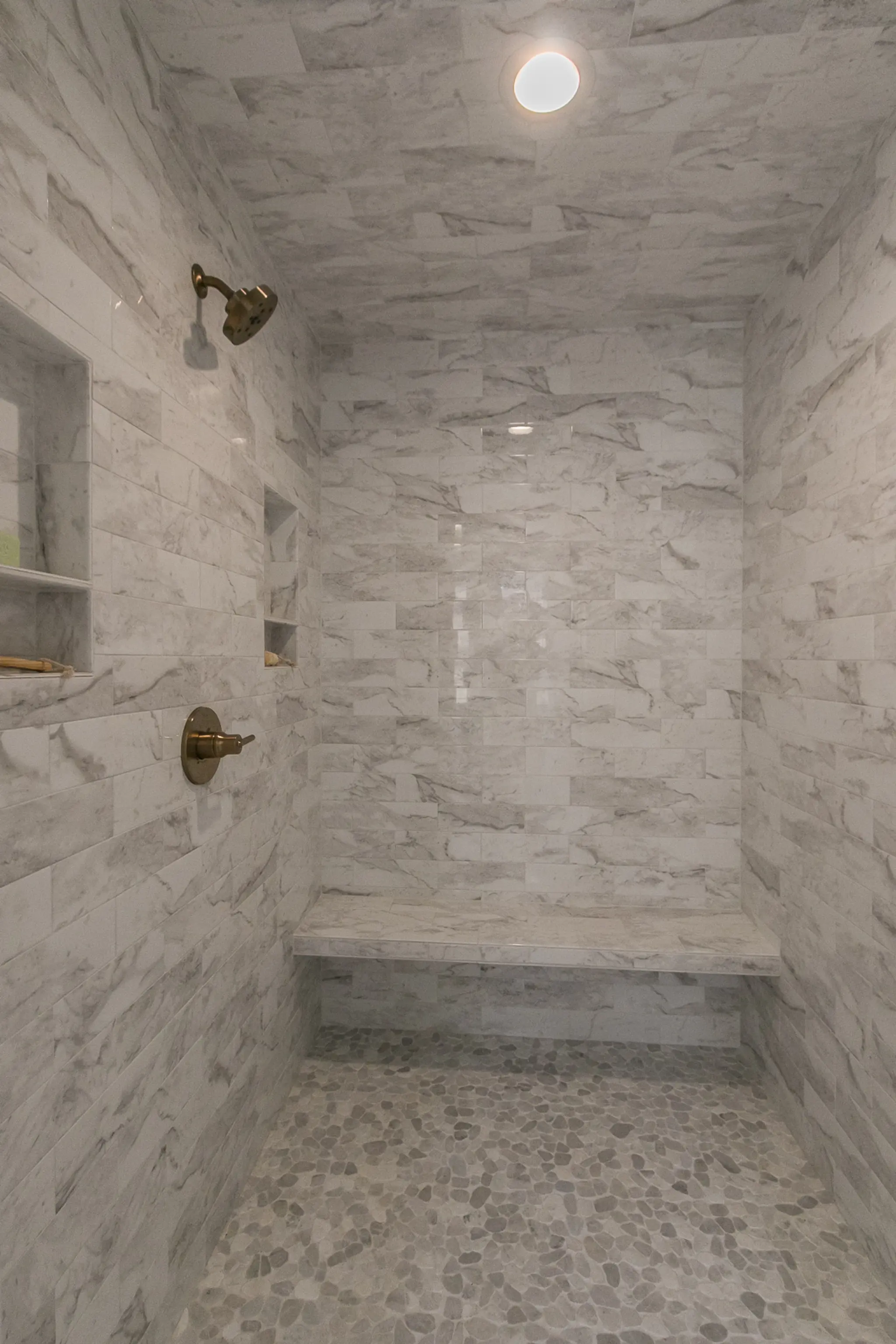 1690-2 - Interior Photo 28