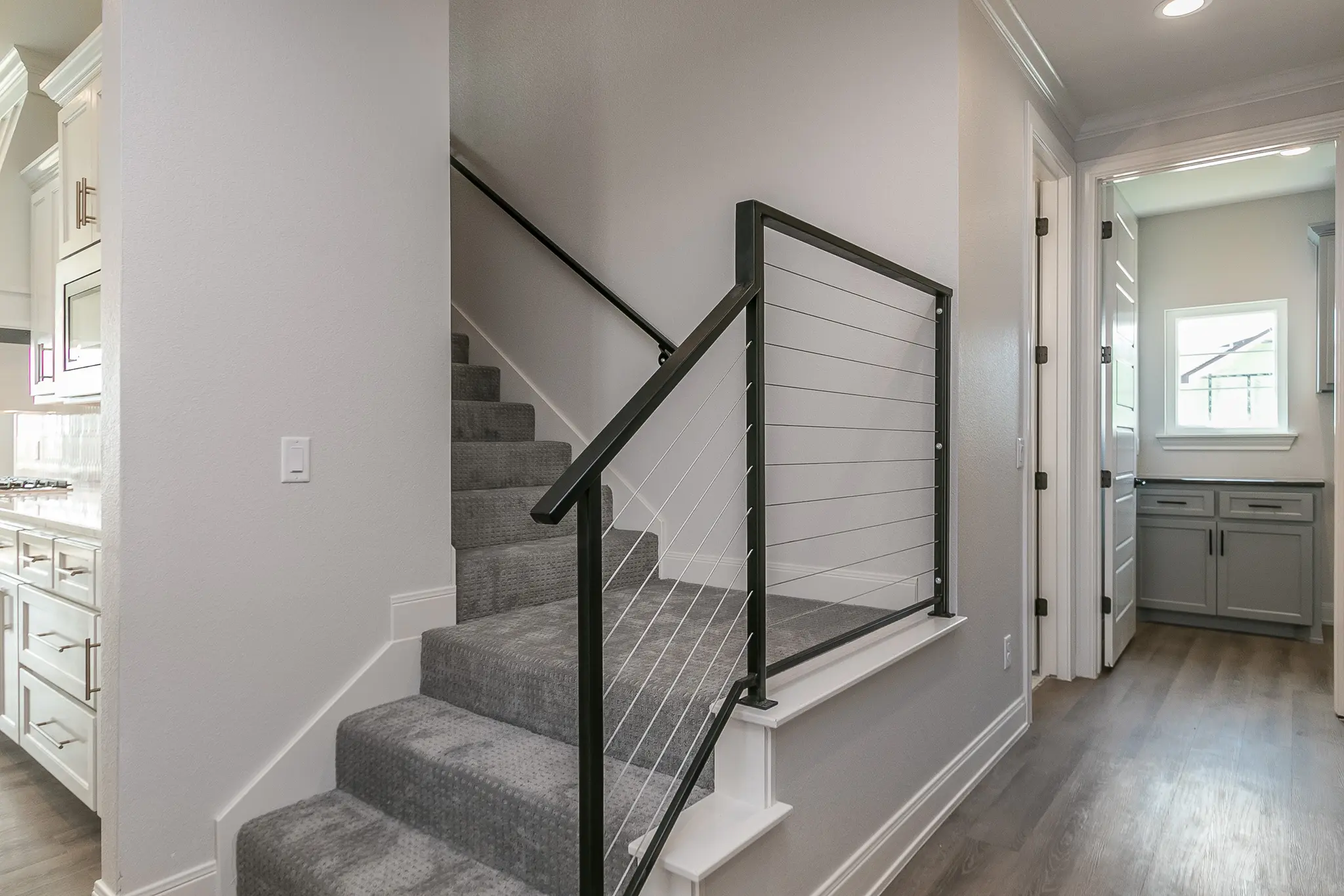 1735-5 - Interior Photo 29