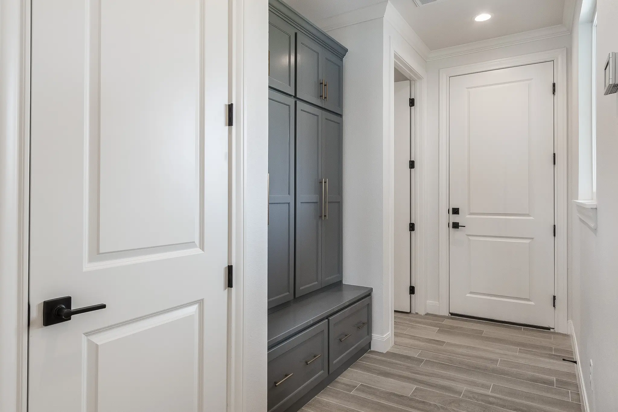 2111 - Interior Photo 37