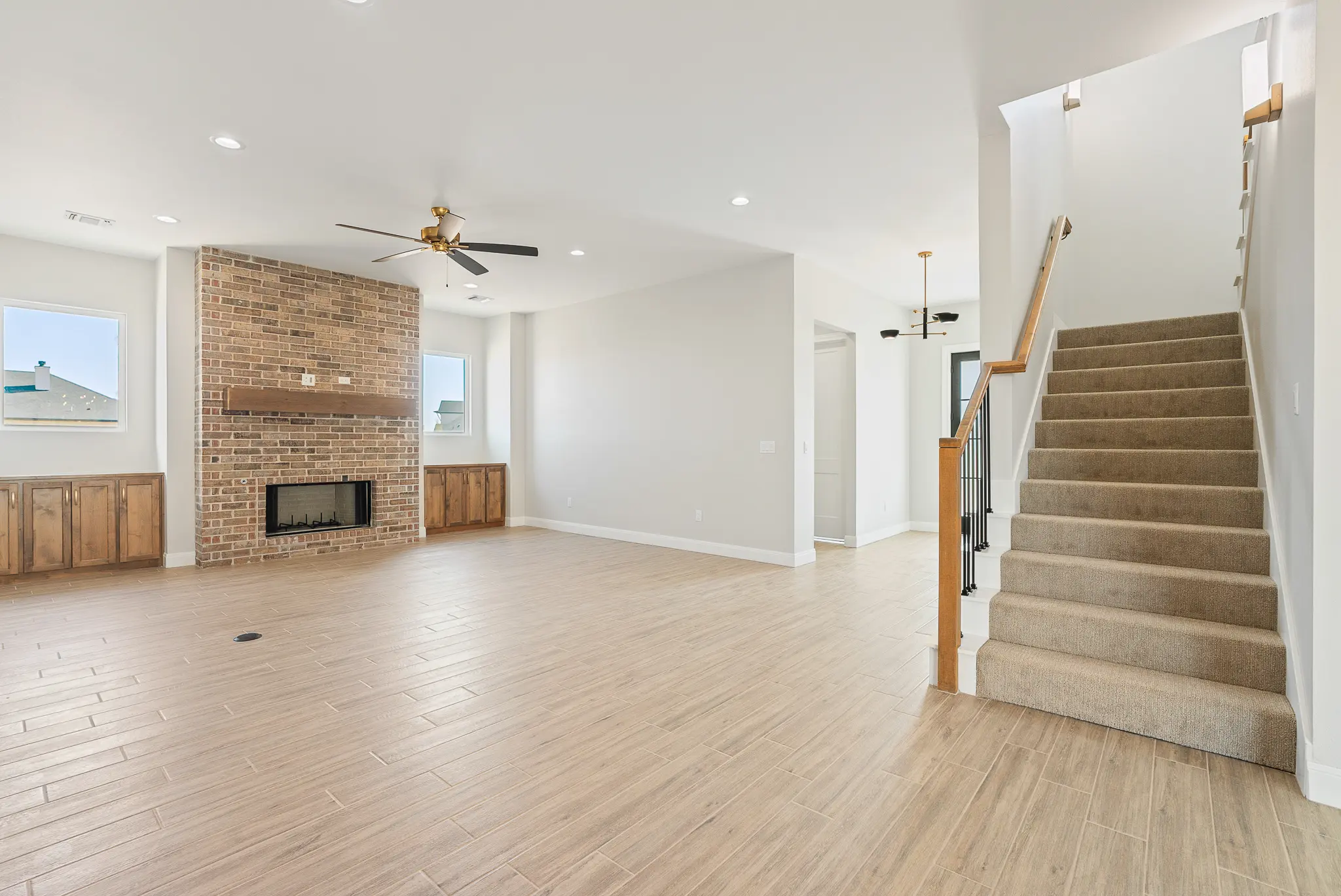 2502 - Interior Photo 21