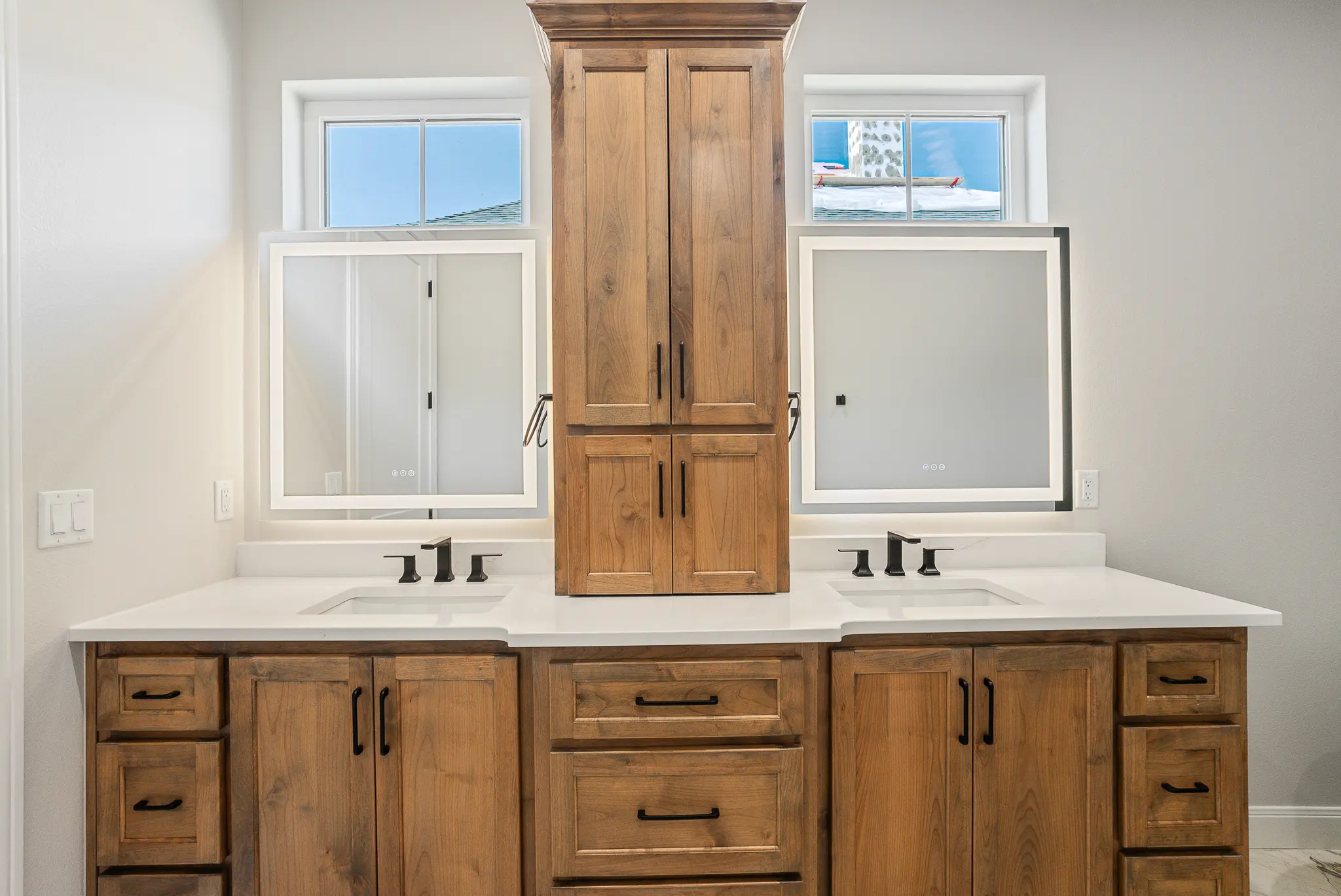 2502 - Interior Photo 28