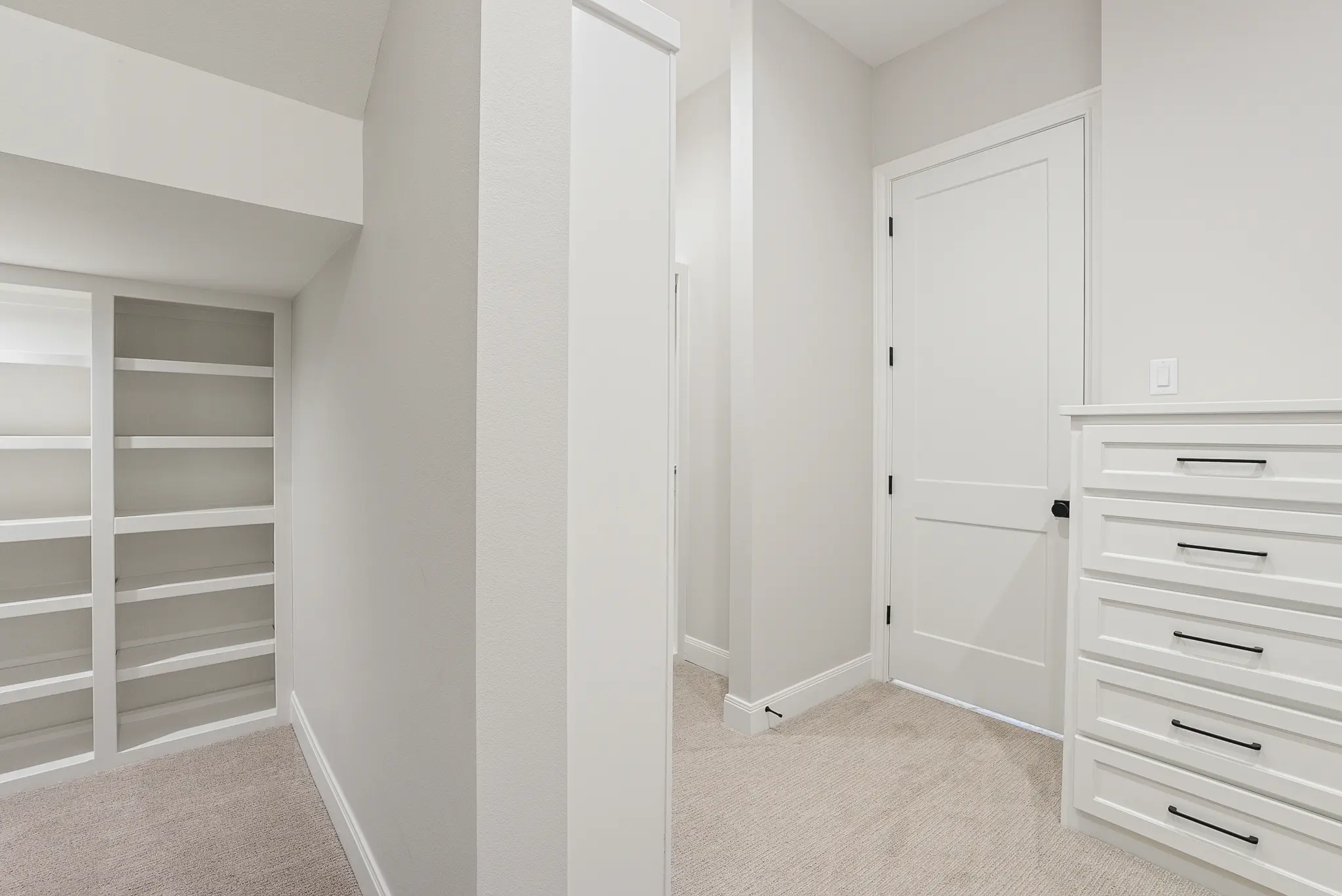 2502 - Interior Photo 31