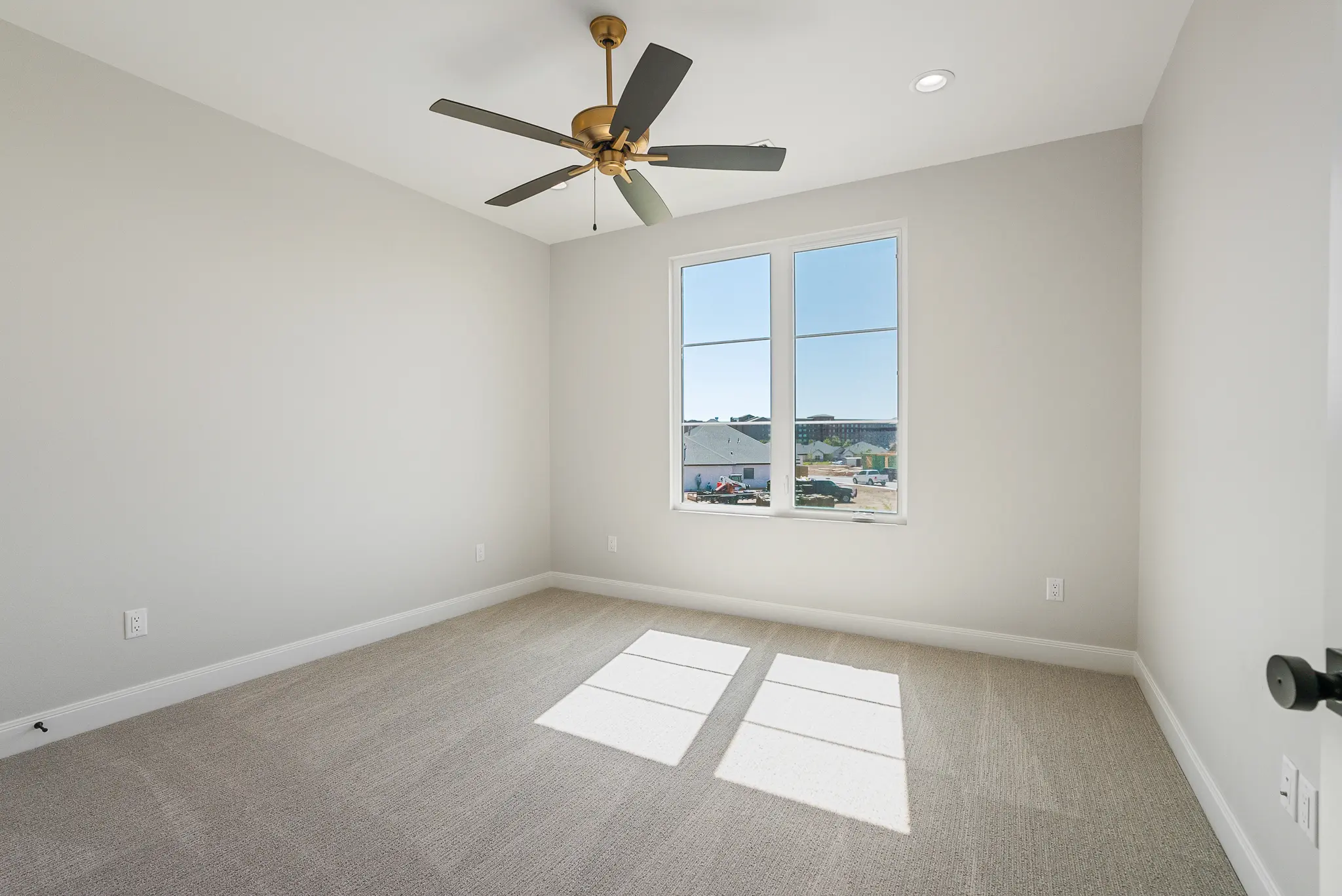 2502 - Interior Photo 45