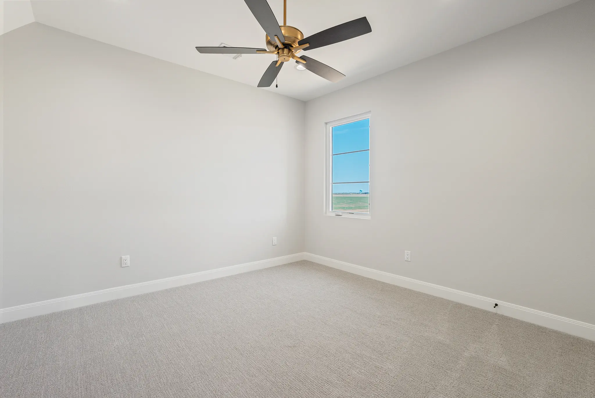 2502 - Interior Photo 47