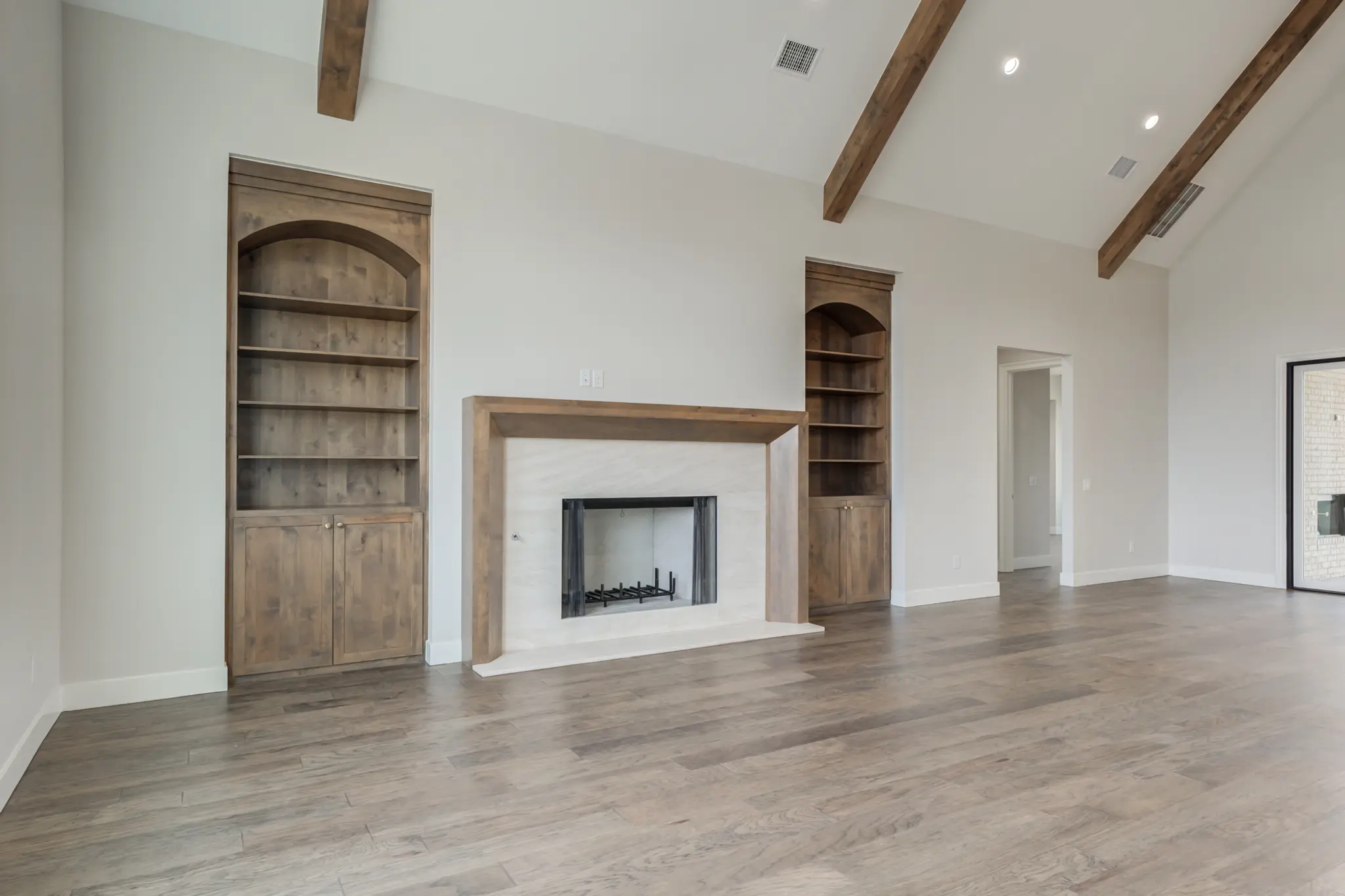 0802-24 - Interior Photo 23