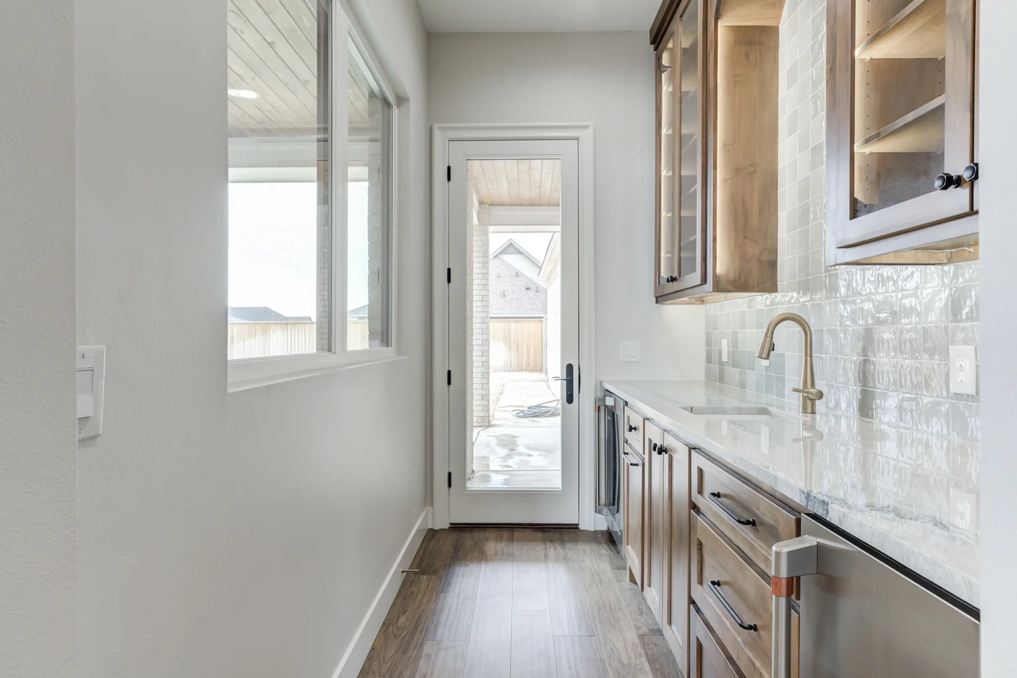 0802-24 - Interior Photo 40