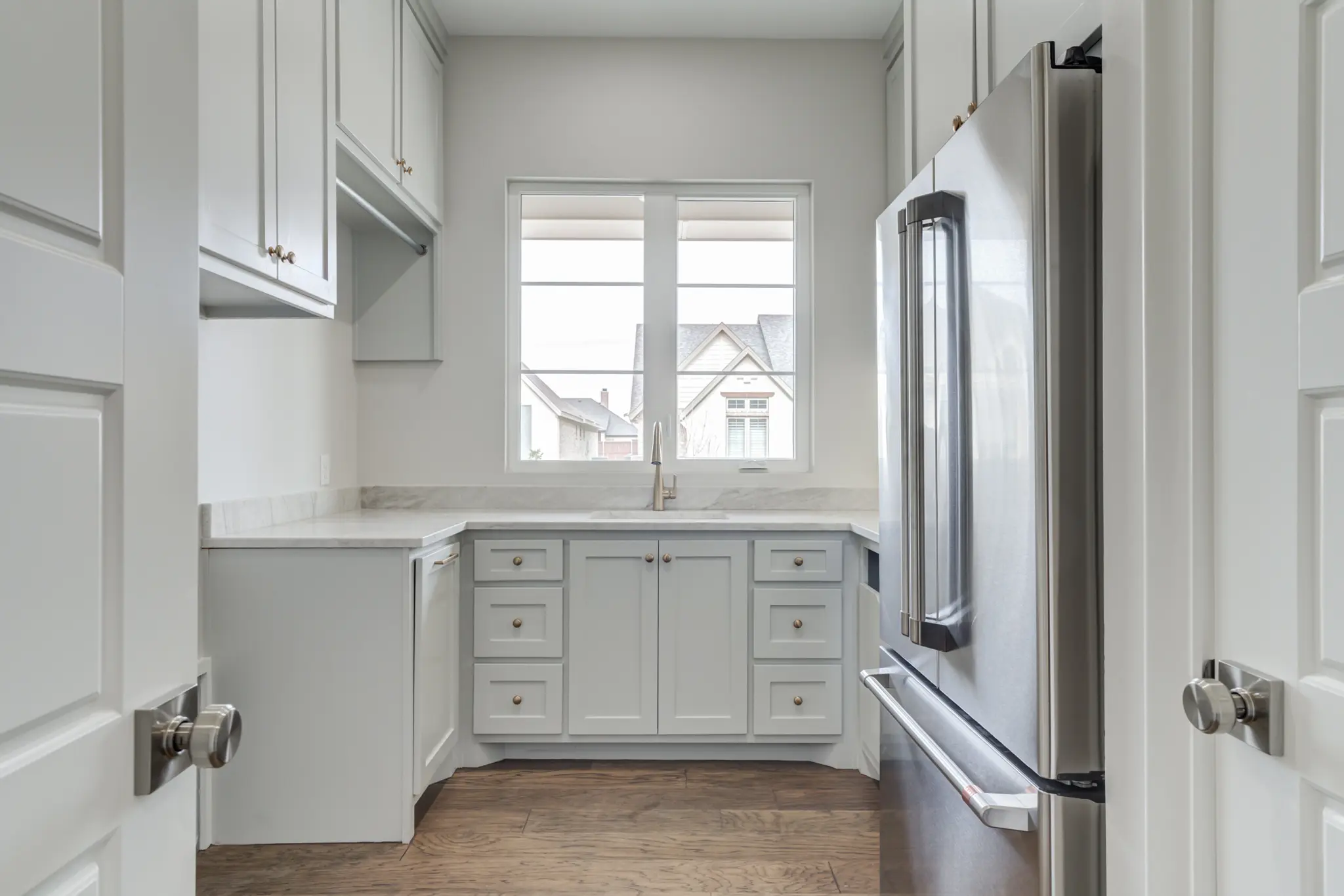 0802-24 - Interior Photo 50