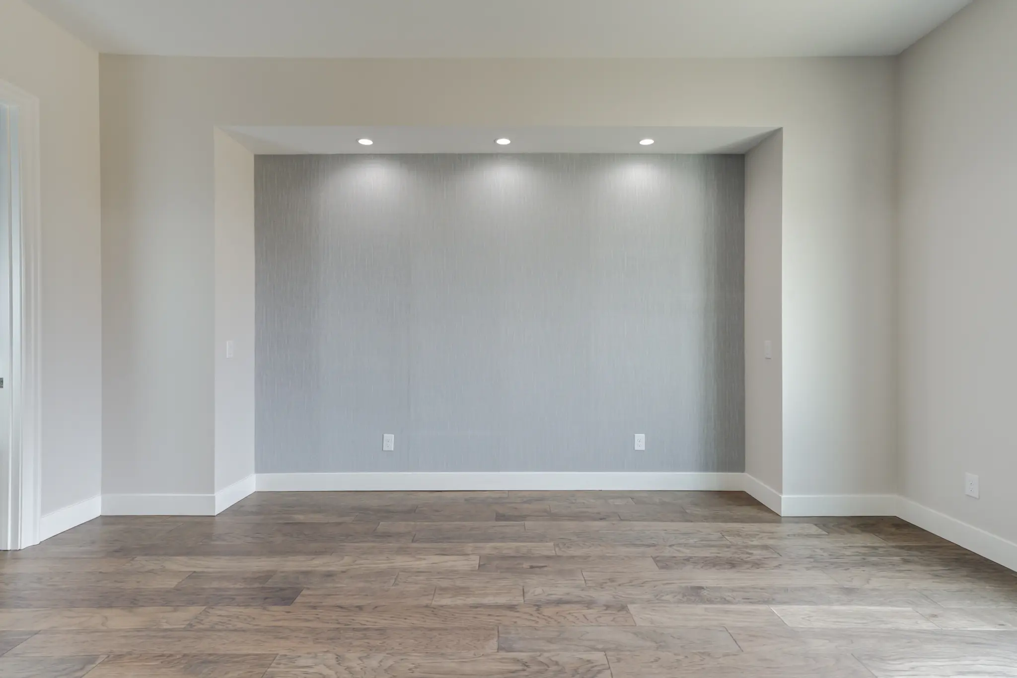 0802-24 - Interior Photo 53