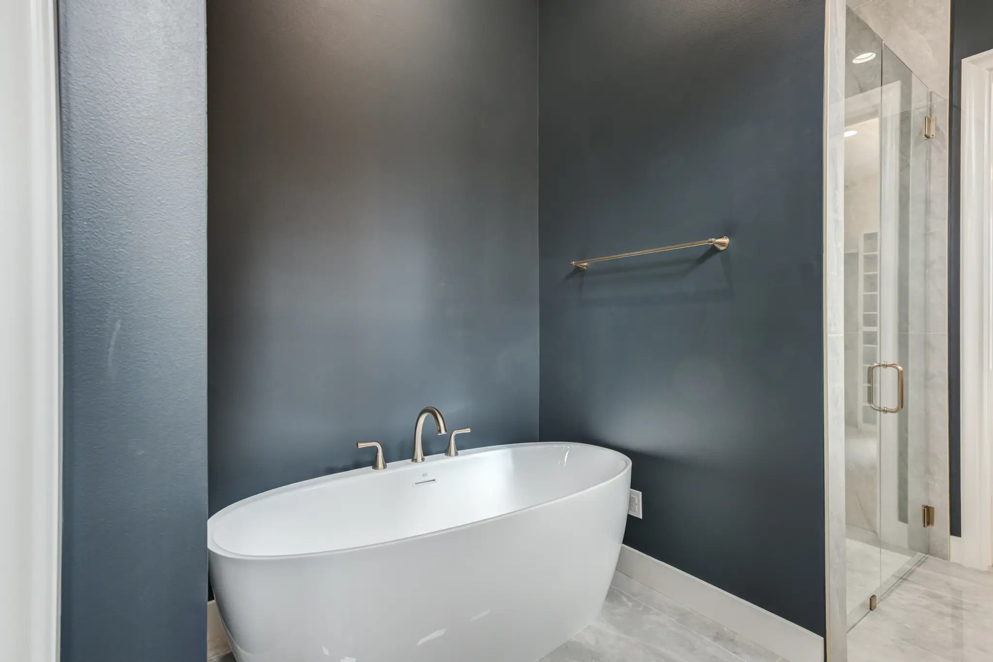 0802-24 - Interior Photo 58