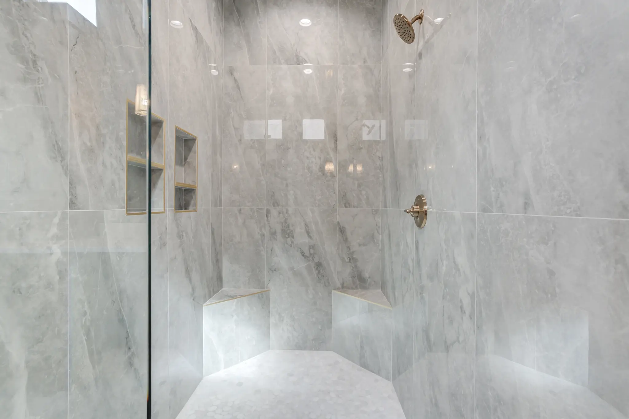 0802-24 - Interior Photo 59