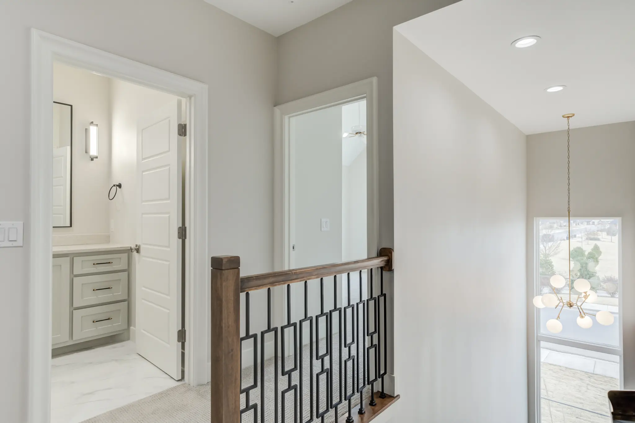 0802-24 - Interior Photo 63