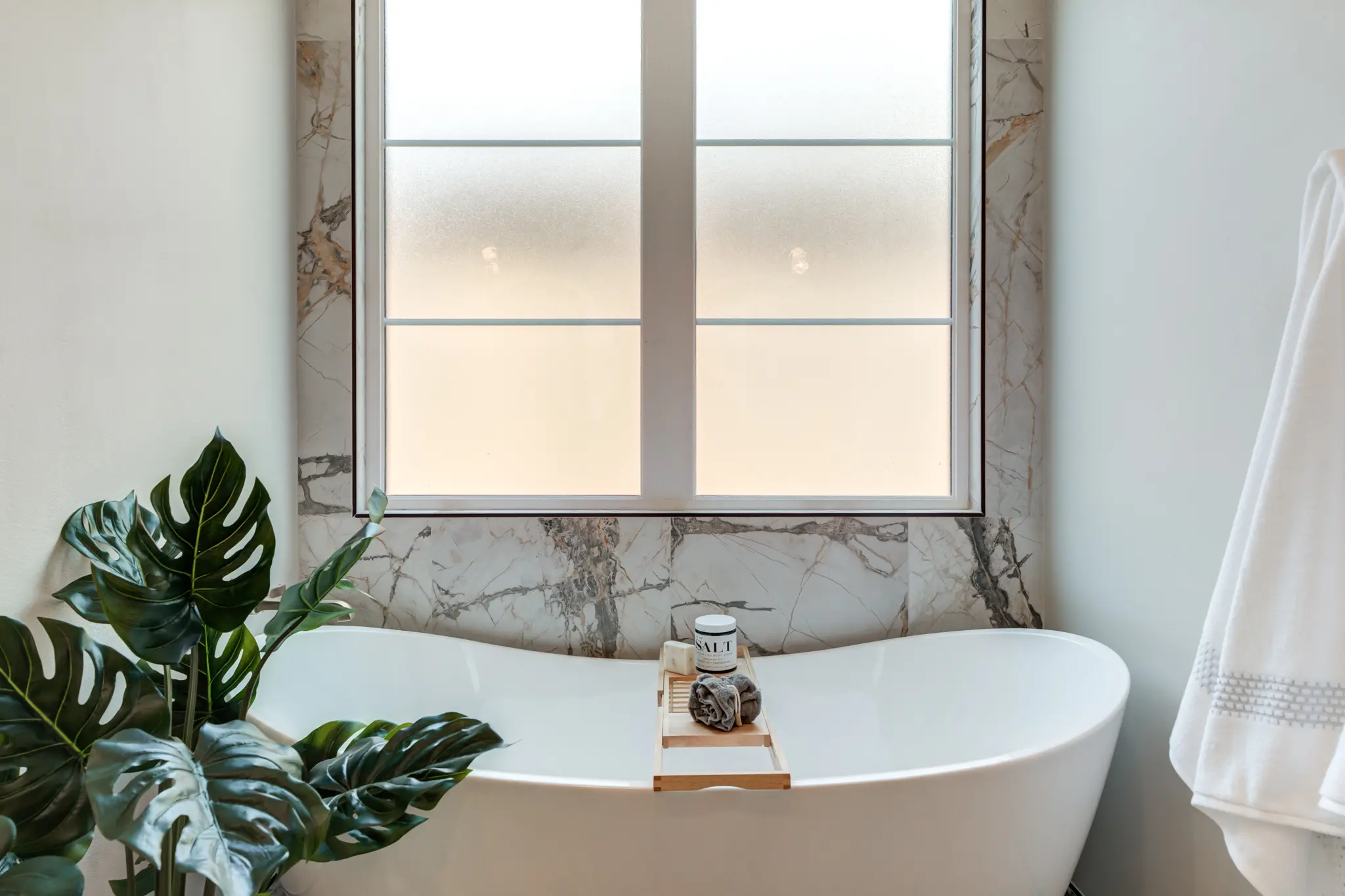 2424 - Interior Photo 51