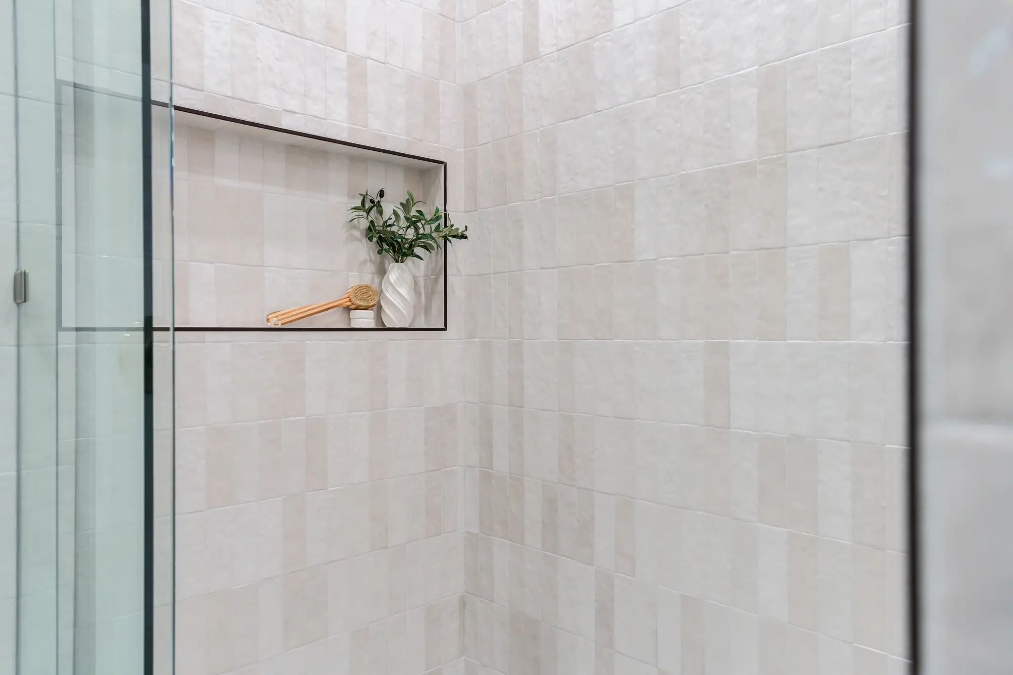 2424 - Interior Photo 50