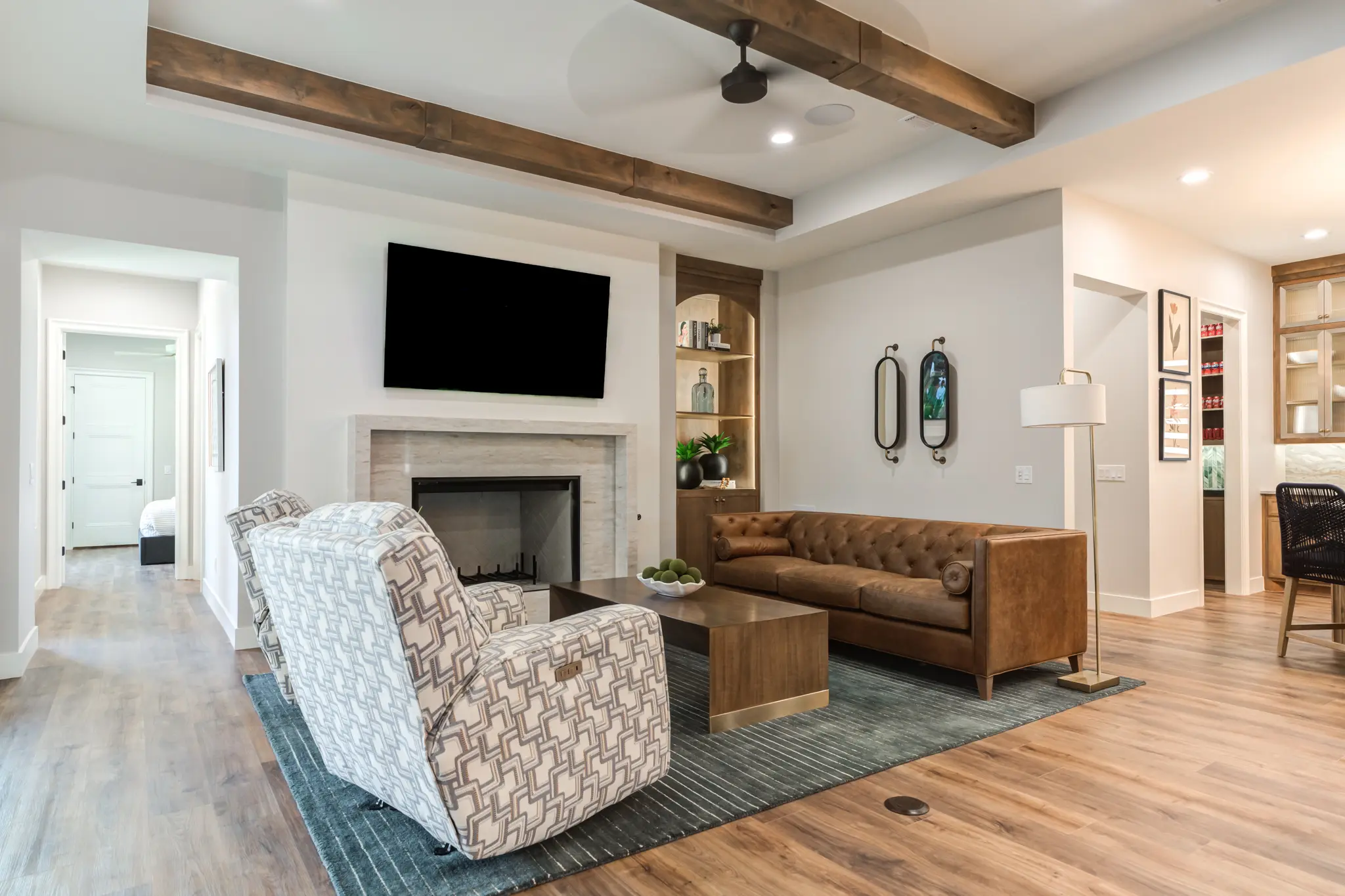 2424 - Interior Photo 41