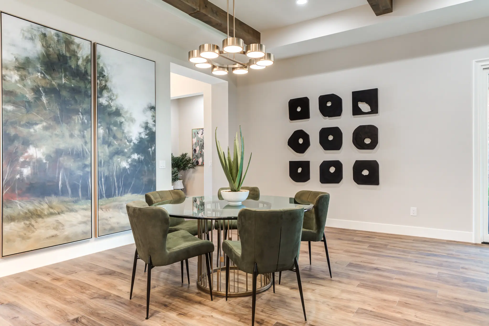 2424 - Interior Photo 36