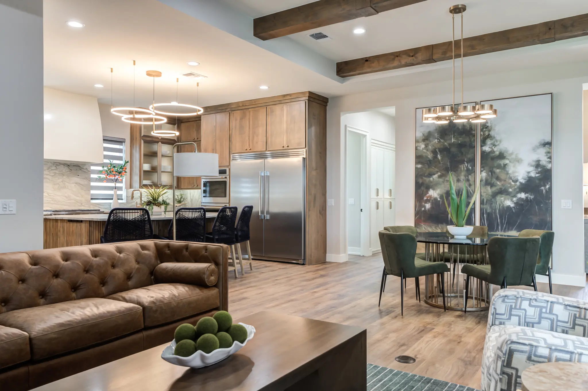 2424 - Interior Photo 34