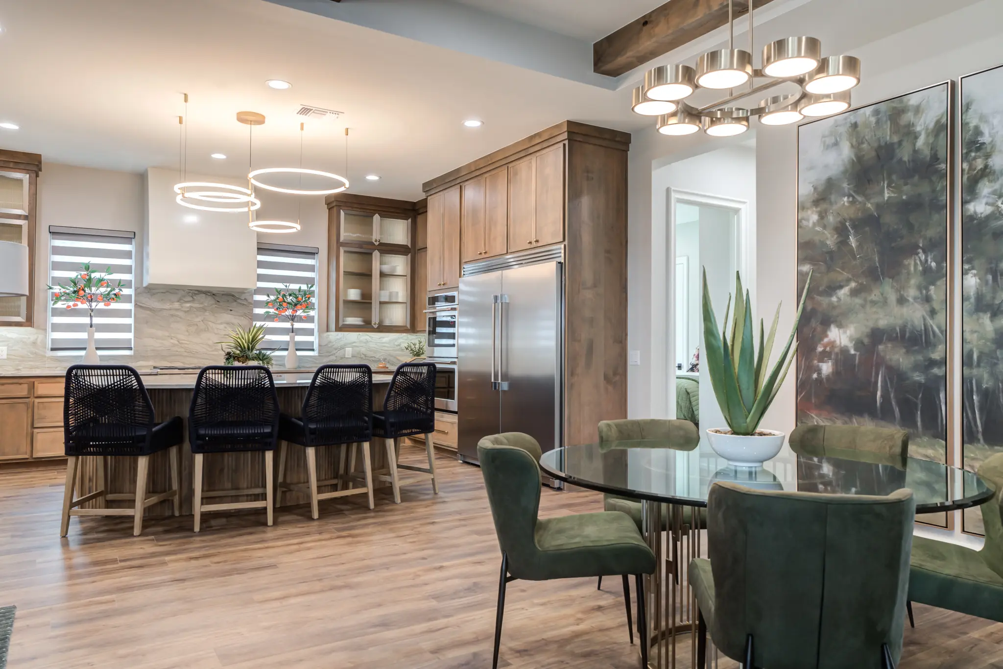 2424 - Interior Photo 33