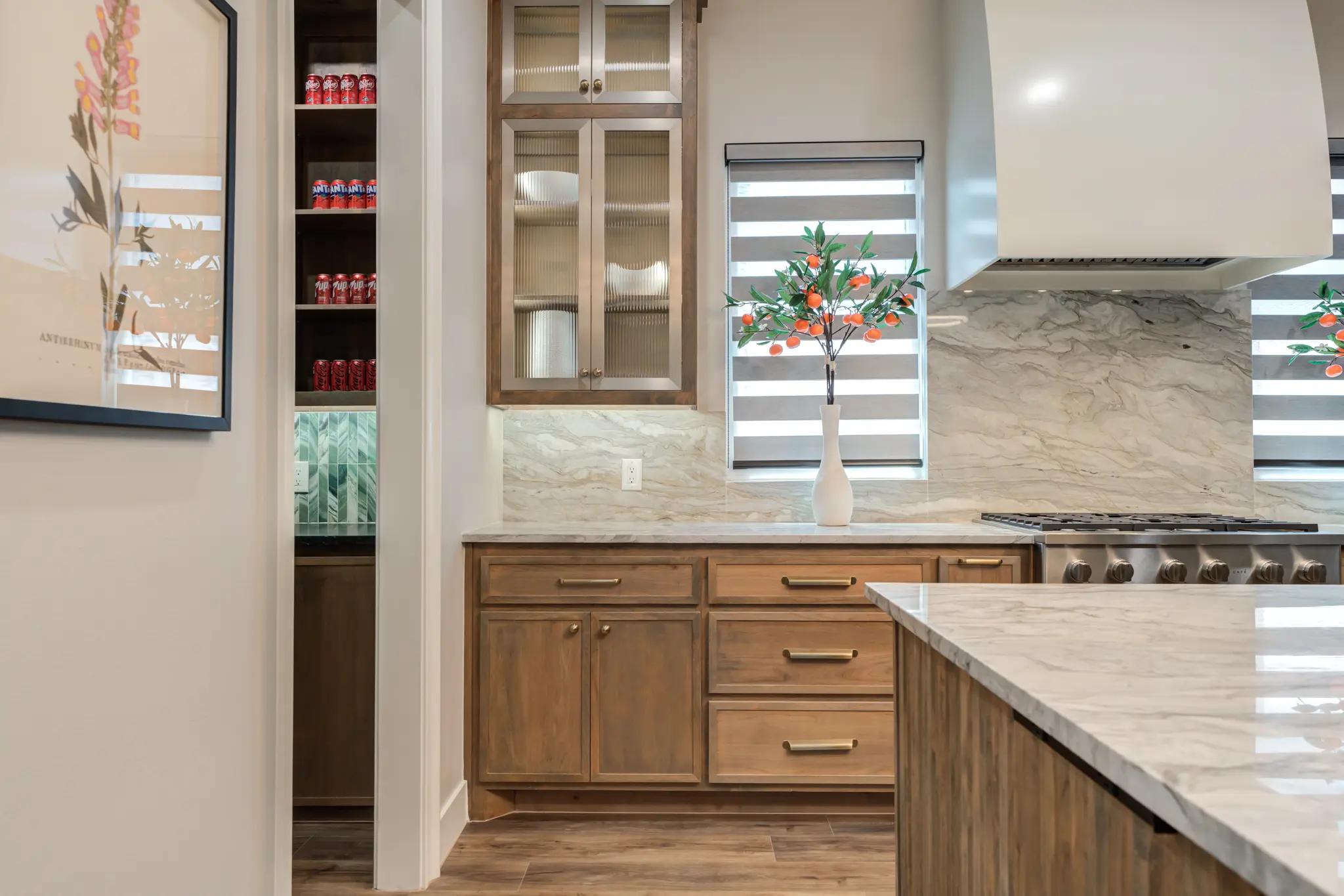 2424 - Interior Photo 22