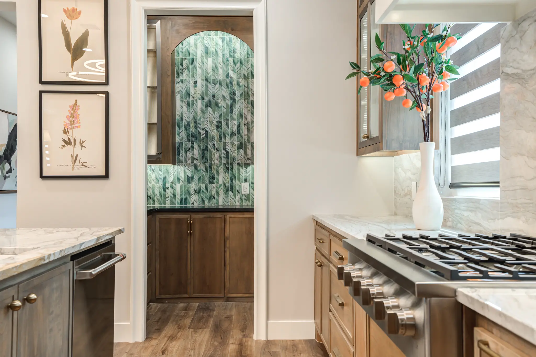 2424 - Interior Photo 28