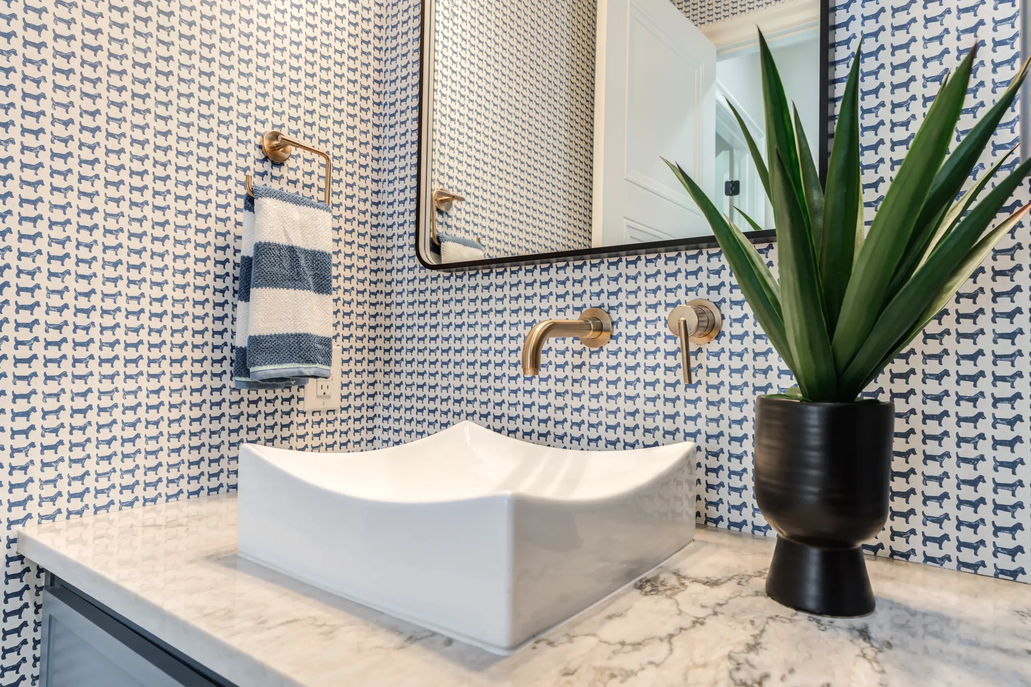 2424 - Interior Photo 58