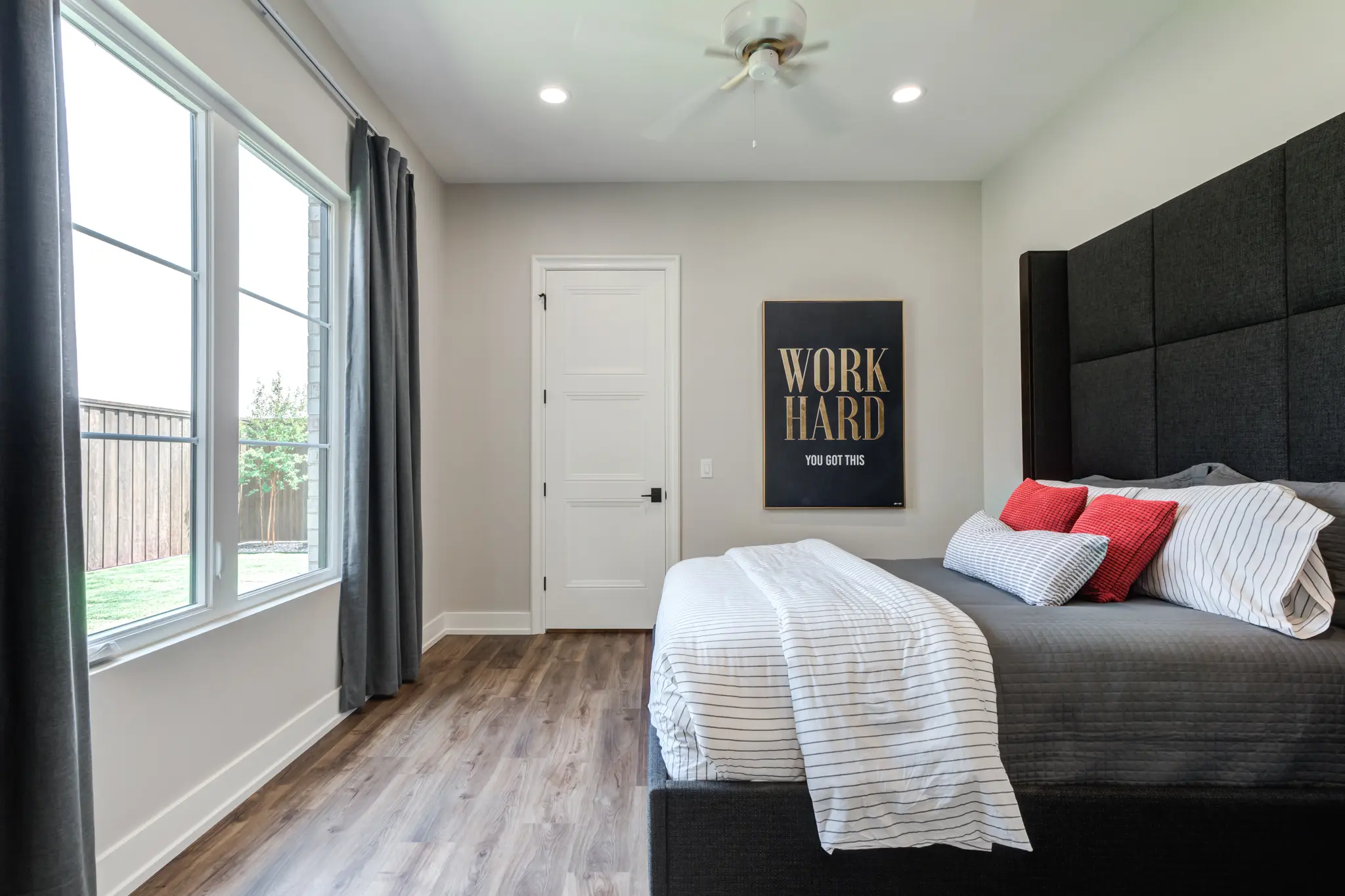 2424 - Interior Photo 56