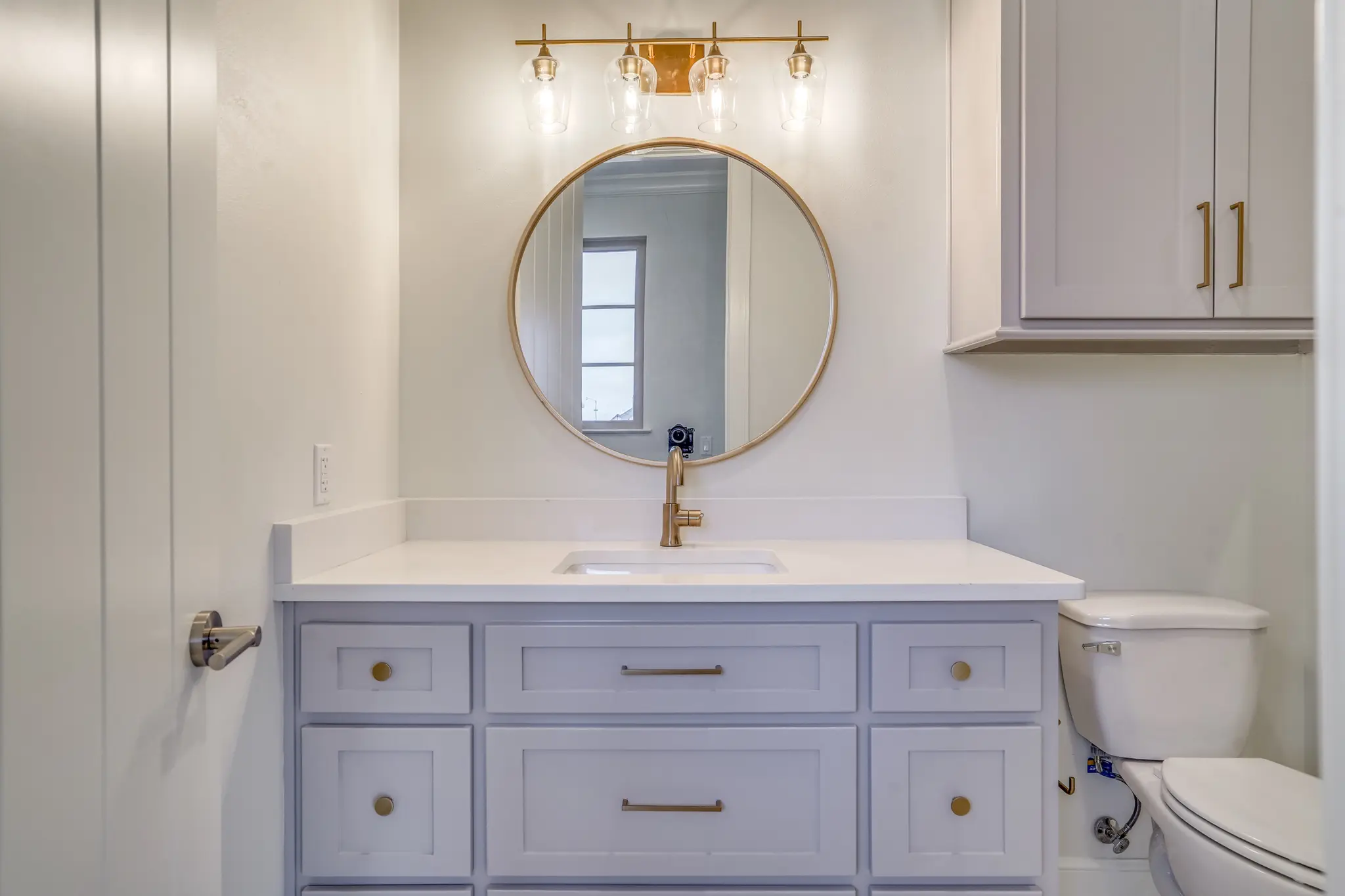 1711-2 - Interior Photo 45