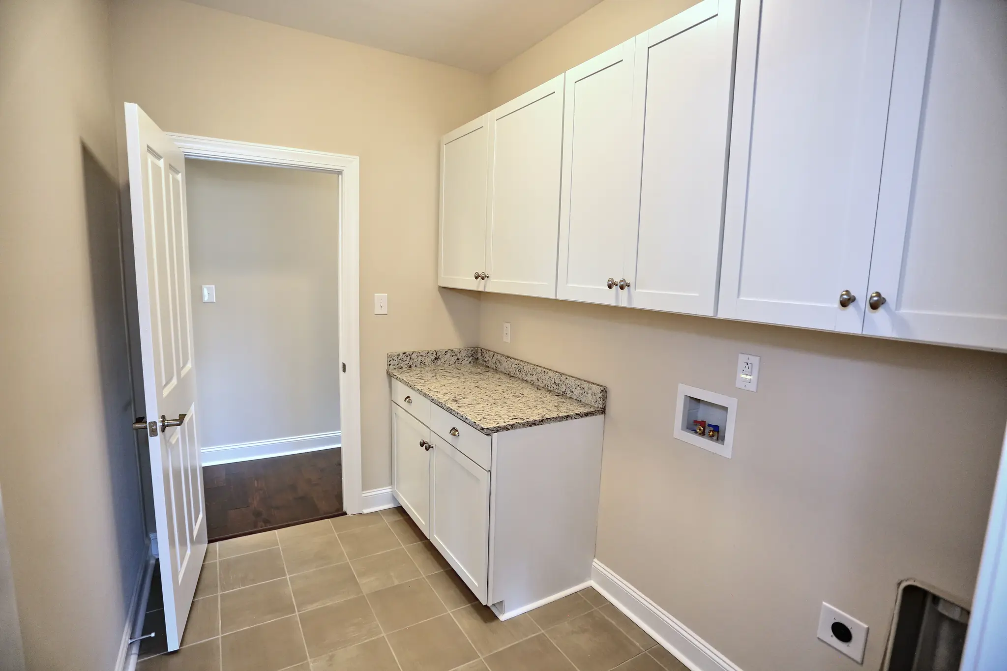 Oxford - Exterior Photo 11