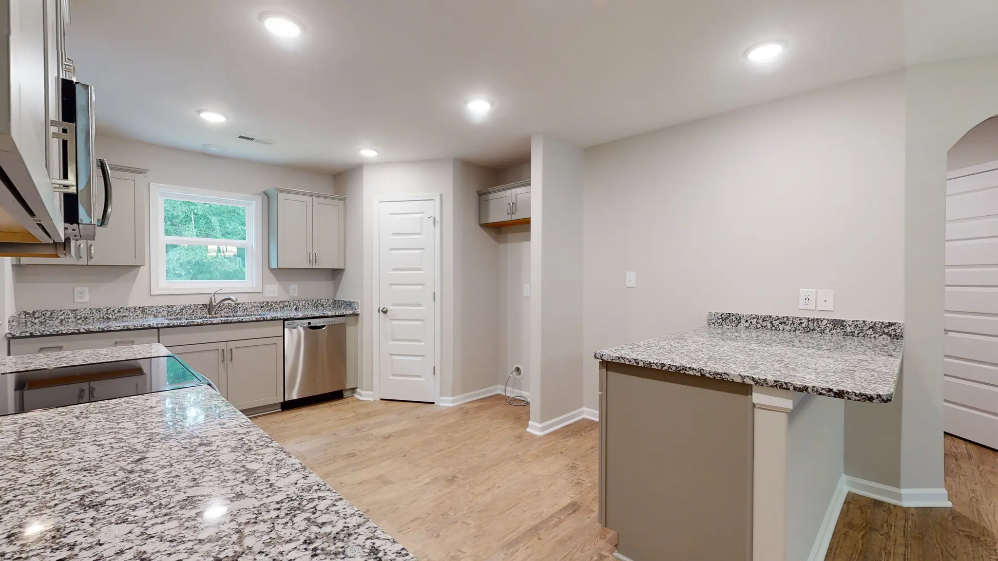 KIDs - Exterior Photo 12