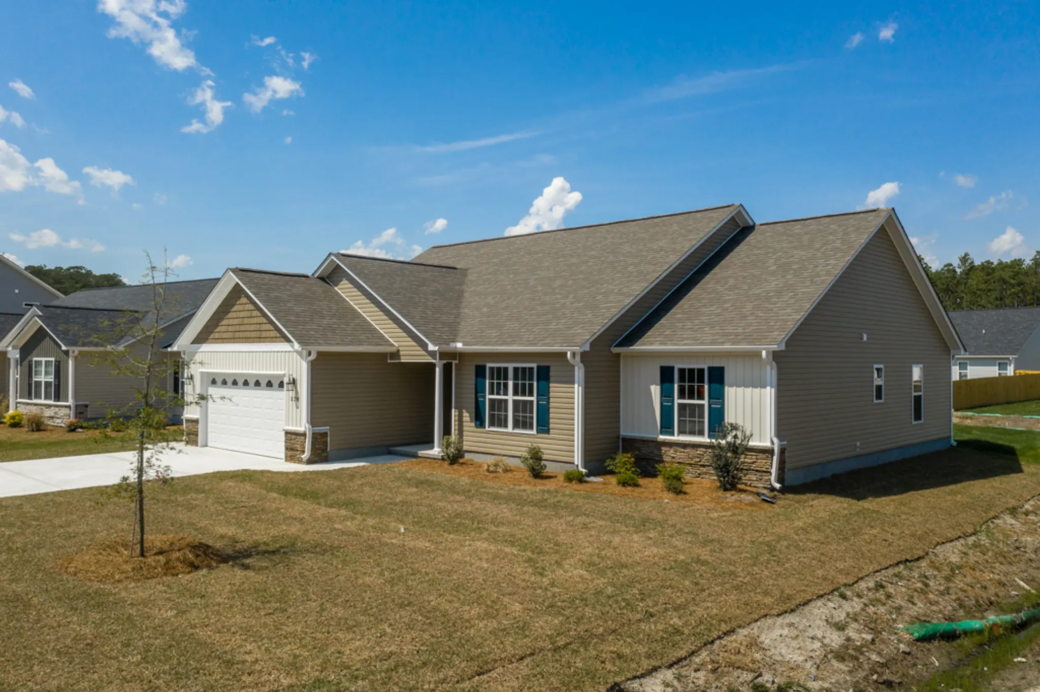 Mason - Exterior Photo 4