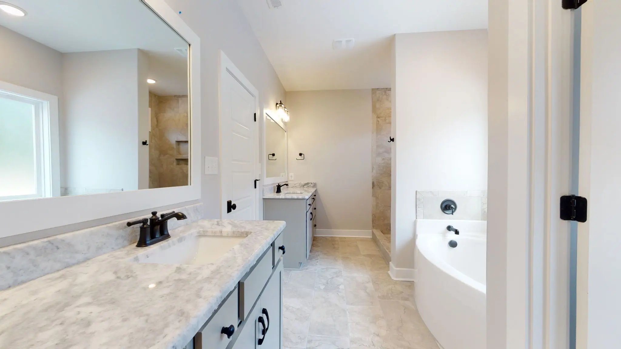 Owner's Master Bathroom.