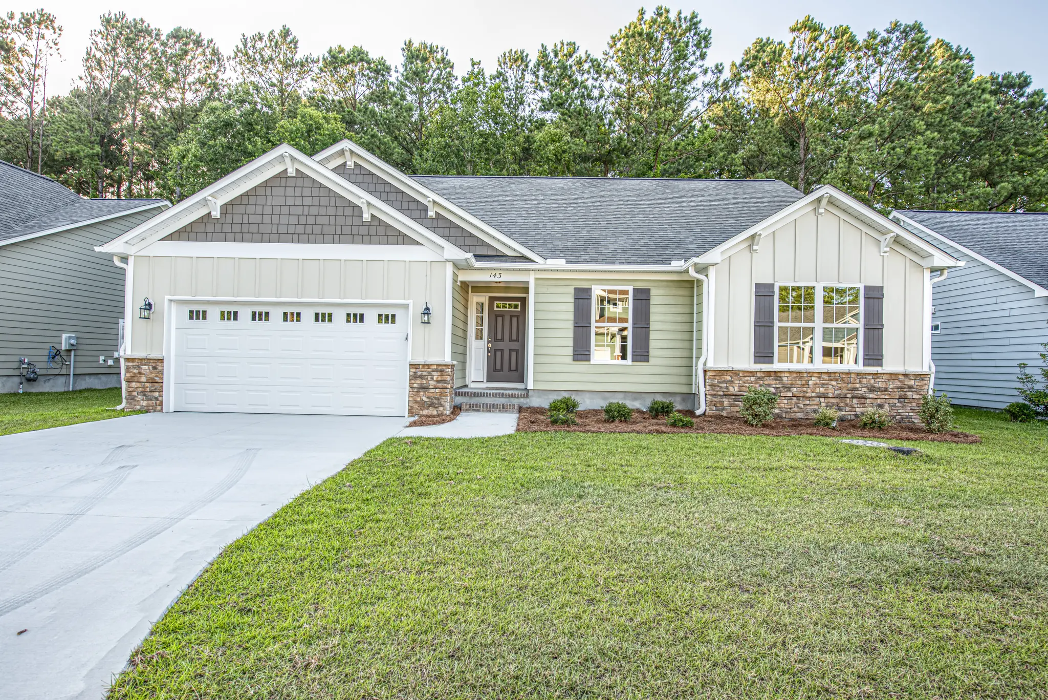 Bayhill - Exterior Photo 2