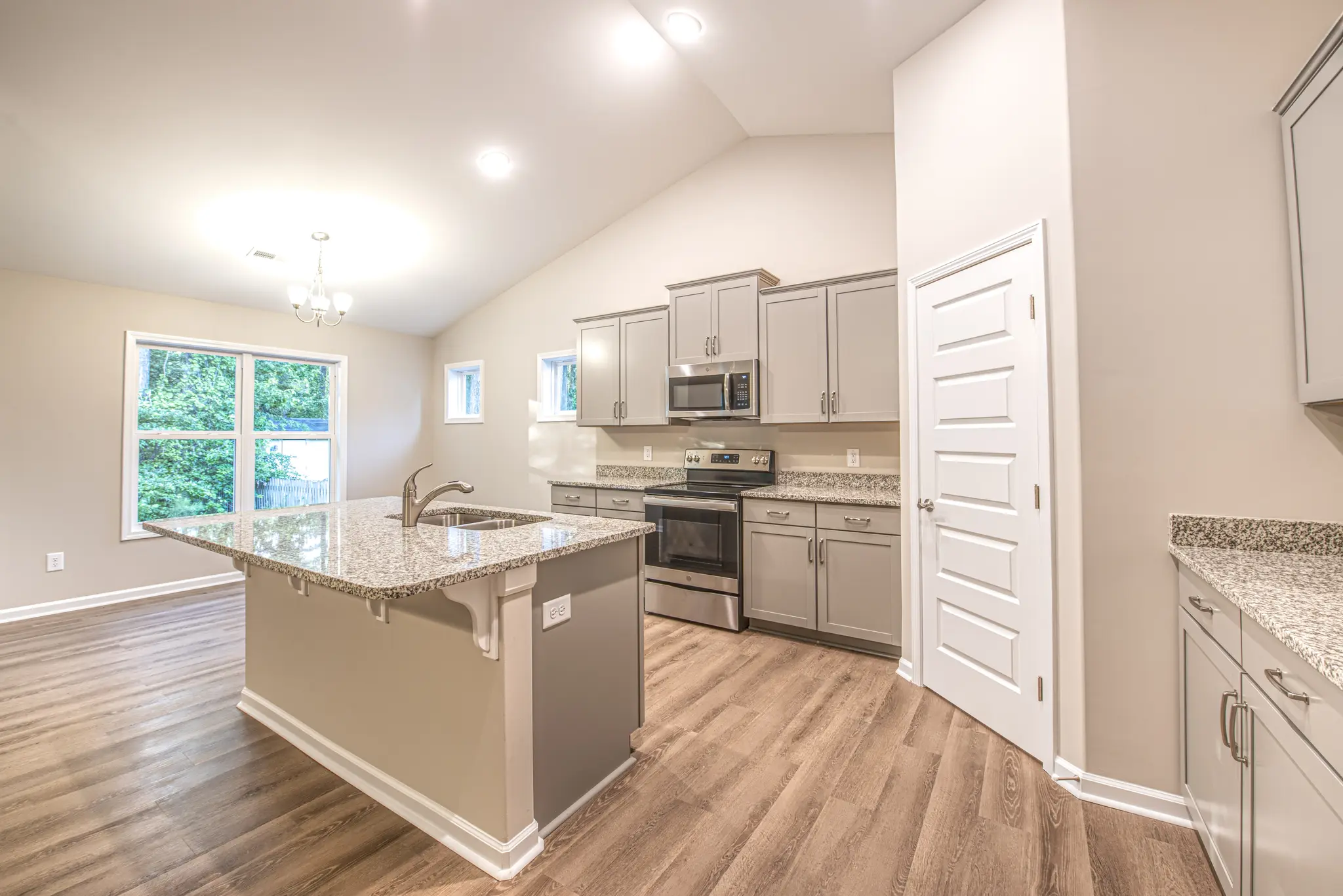 Bayhill - Exterior Photo 7