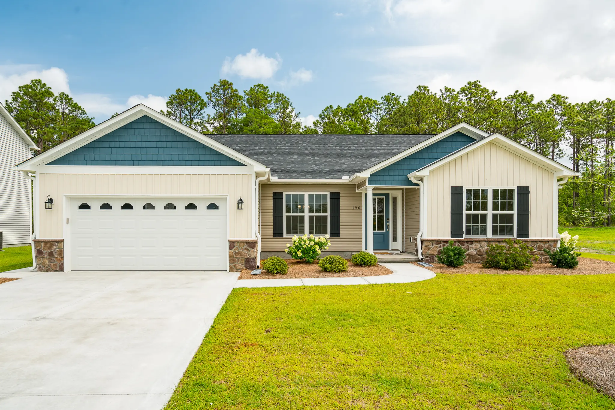 Chatham - Exterior Photo 9