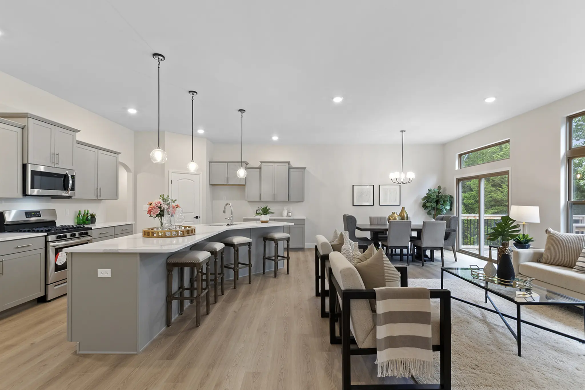 Thumbnail - Bristol Ridge