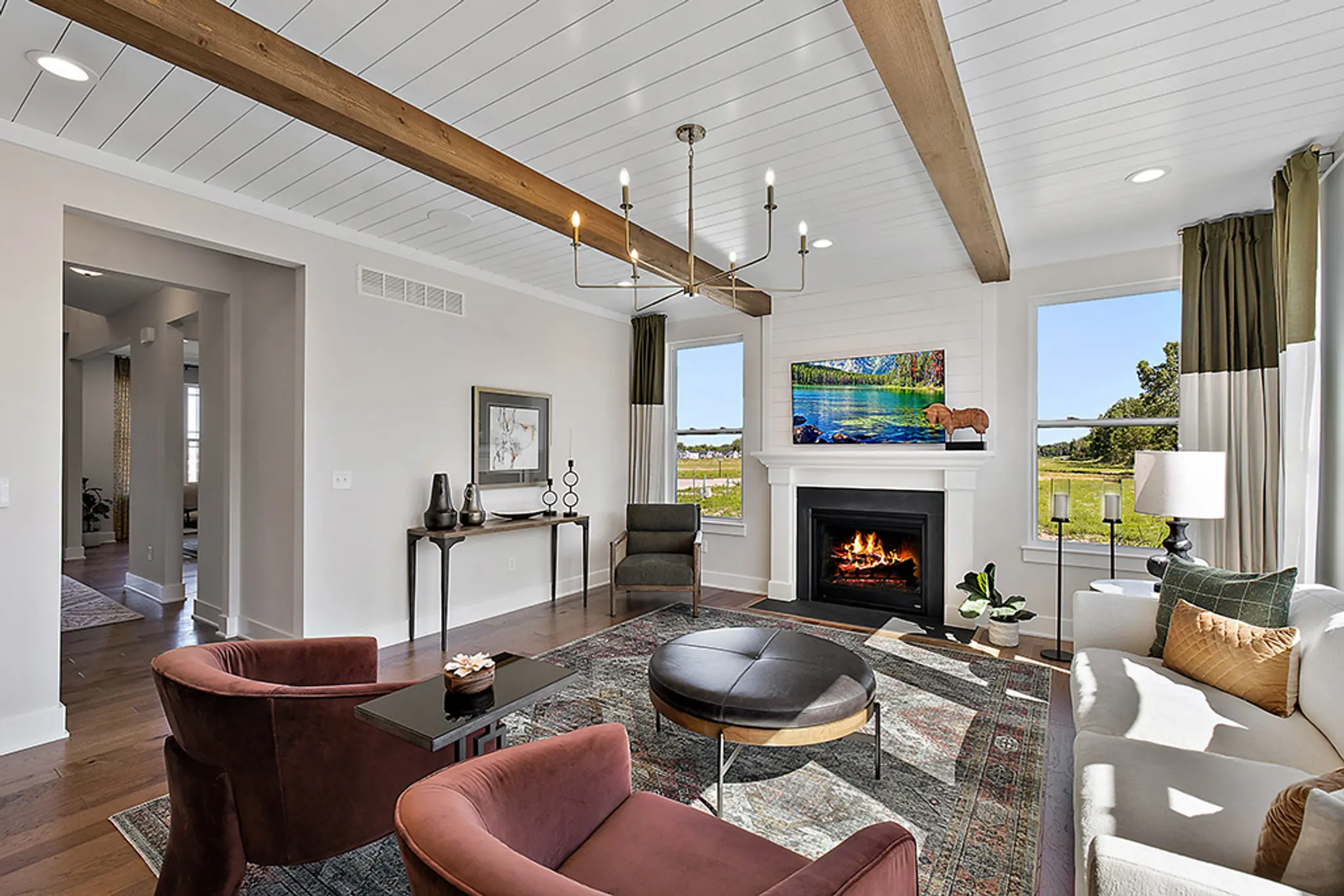 Pine Crest - Thumbnail