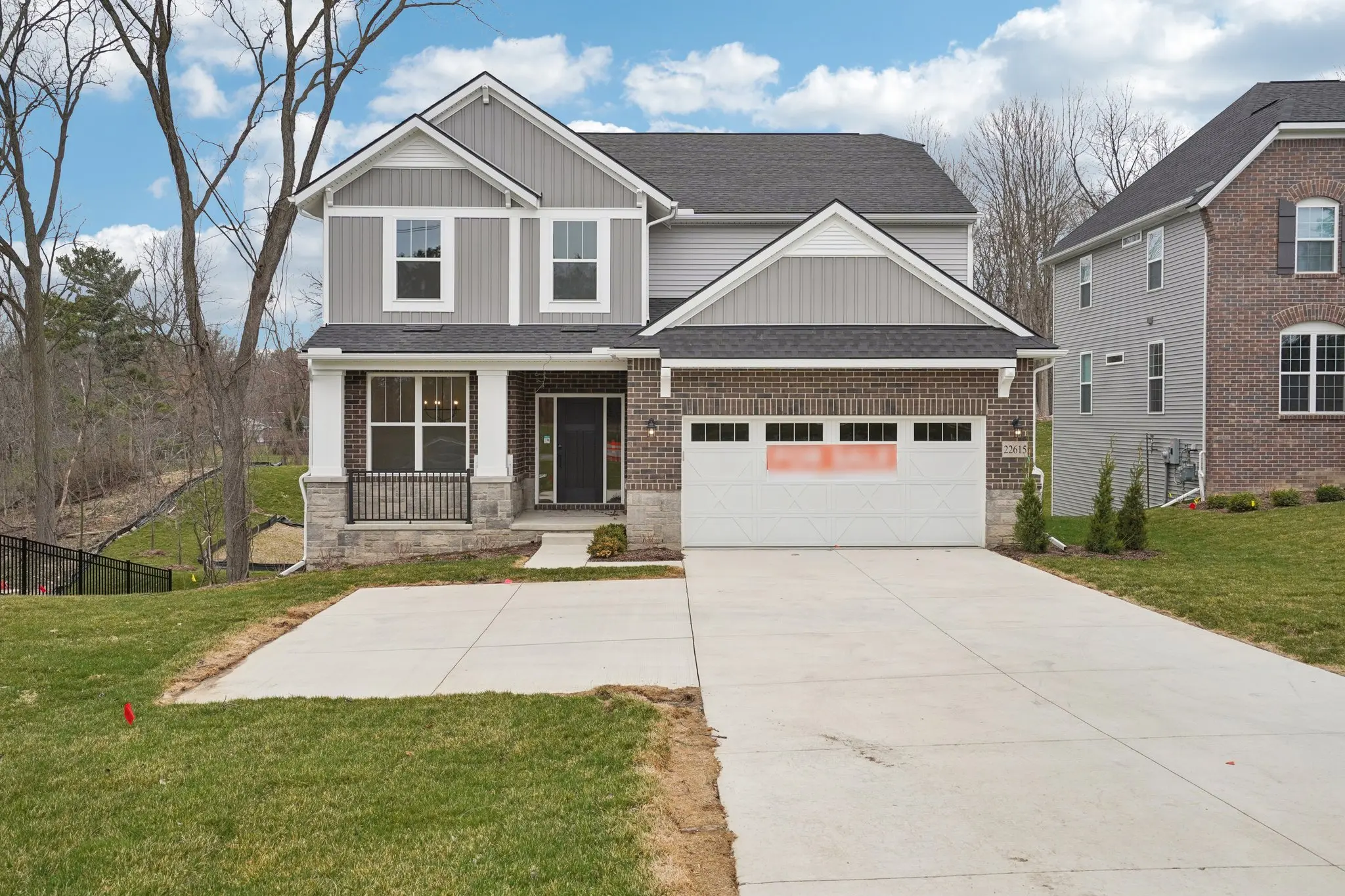 Thumbnail - 22615 Novi Road