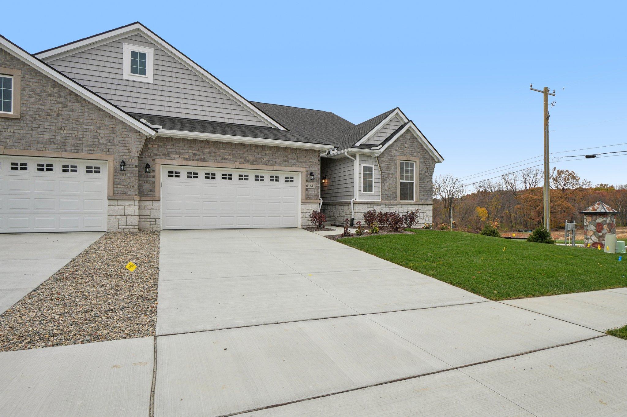 MI Braeburn - Exterior Photo 4