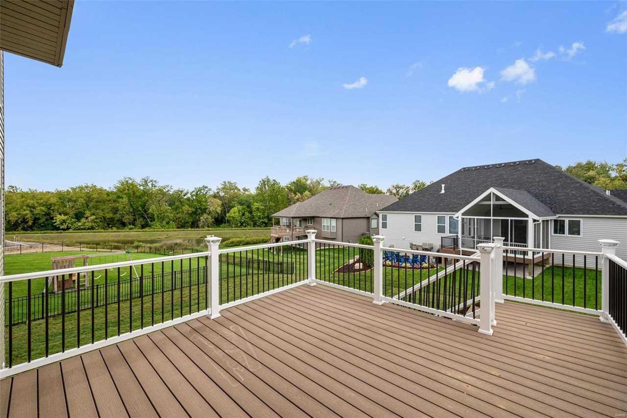 COMO Harbor - Exterior Photo 4