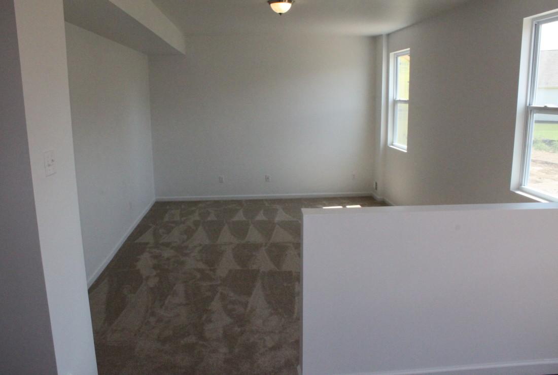 MI Charlevoix - Interior Photo 3