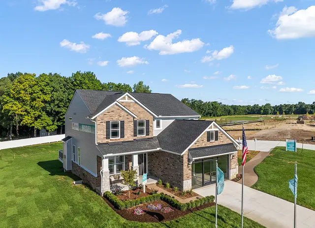 MI Columbia - Exterior Photo 3