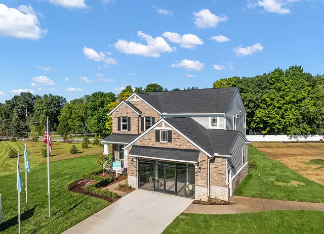 MI Columbia - Exterior Photo 4