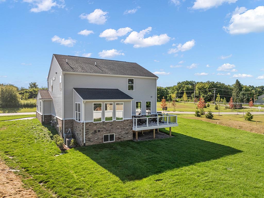 MI Columbia - Exterior Photo 5