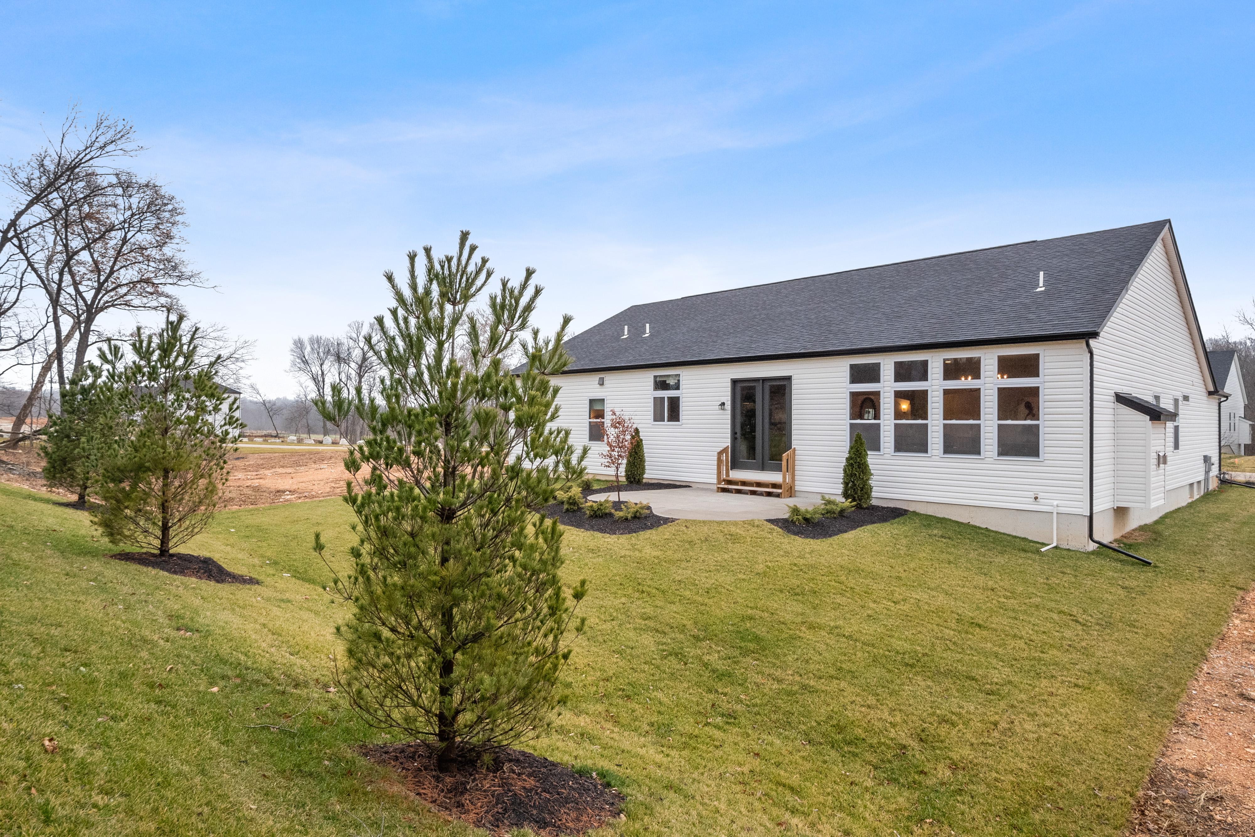 STL Indigo - Exterior Photo 5